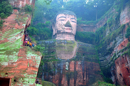 Kiến trúc độc đáo của tượng Phật làm bằng đá lớn nhất thế giới